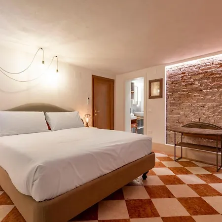 San Silvestro House * Venise