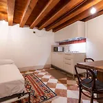 San Silvestro House Lejlighed *