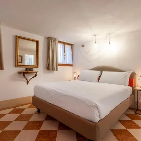 Lejlighed San Silvestro House *